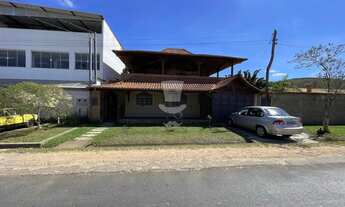 Imagem 3: Casa à venda em Campolide com 3 dormitórios sendo 1 suíte