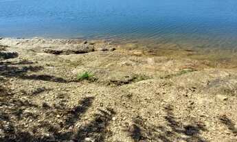 Imagem 2: Lote em condomínio fechado à beira do lago Corumbá IV