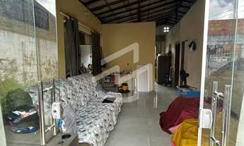 Imagem: CASA COM 2 DORMITÓRIOS S À VENDA NA CIDADE