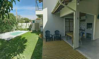 Imagem 6: Sobrado para venda possui 155 metros quadrados com 3 quartos em Rio Tavares - Florianópoli