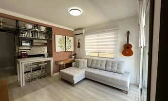 Imagem: Apartamento térreo com móveis planejados