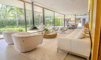 Imagem 7: Localização privilegiada de esquina em Alameda tranquila!