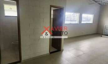 Imagem 4: Galpão Comercial à Venda Próximo à Av. Aricanduva, 260m2 Construídos, Pé Direito de 6m e E