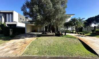 Imagem 4: Sobrado de alto padrão no Bosques de Atlântida Beira lago