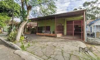 Imagem 2: Casa 6 dormitórios no bairro Jardim Floresta