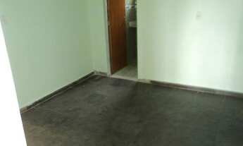 Imagem 2: Lote c/ 360 m², c/ 2 casas. Sendo 1 cs com 3 qtos e a outra com 2 qtos. Total 4 vagas