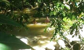 Imagem 2: Temporada e Fixo: Glicério - Chalé próximo à Siriaca com 02 quartos