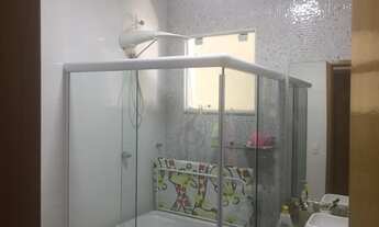 Imagem 6: Casa dentro de condomínio próximo ao Centro Esportivo