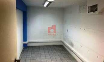 Imagem 6: Loja térrea em baixo de predio, com 10 bagas, com 214 mts de loja, no bairro de Moema, pis