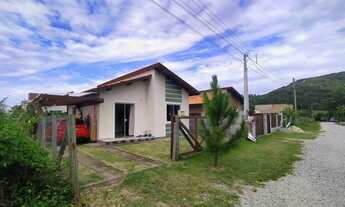 Imagem 2: Vende-se casa na Encantada com 2 dormitórios, ótima localização, com escritura pública