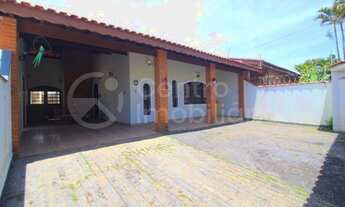 Imagem 6: CASA com piscina e 3 quartos em Peruíbe, no bairro Estancia Balnearia Maria Helena Novaes