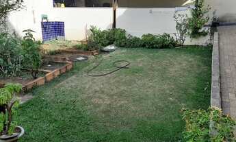 Imagem 3: Casa para venda possui 215 metros quadrados com 4 quartos em Santa Amélia - Belo Horizonte