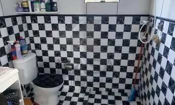 Imagem 6: Excelente casa com 02 dormitórios, sala de estar, cozinha, 02 banheiros sociais, área de s