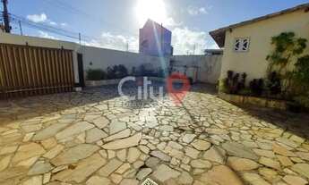 Imagem 2: Casa bem localizada