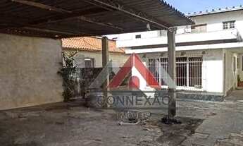 Imagem 2: Sobrado com 3 dormitórios, 2 suítes, um salão comercial para alugar, 212 m² por R$ 2.540/m