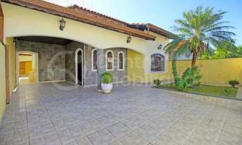 Imagem: CASA com 3 quartos em Peruíbe, no bairro