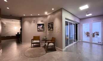 Imagem 2: Apartamento com ótima localização, 2 dormitórios, sacada com churrasqueira e 2 vagas de ga