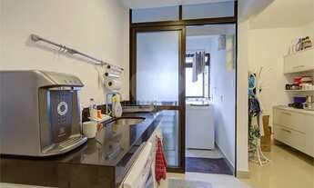 Imagem 2: Apartamento reformado em moema