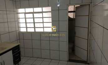 Imagem 6: Sobrado para aluguel possui 17 metros quadrados com 2 quartos