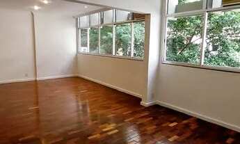 Imagem 4: Apartamento para aluguel e venda possui 121 metros quadrados com 4 quartos