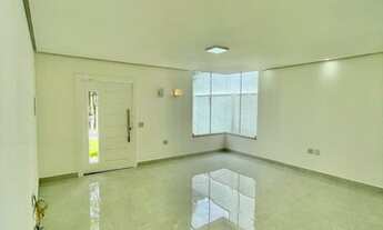 Imagem 4: Casa linear com piscina e espaço gourmet no Vale dos Cristais