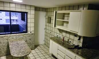 Imagem 7: Apartamento para venda possui 200 metros quadrados com 4 quartos em Aflitos - Recife - PE