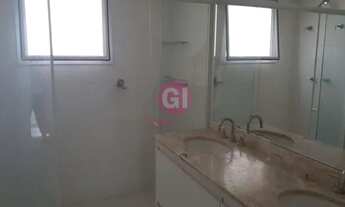 Imagem 3: Apartamento para aluguel tem 245 metros quadrados com 4 quartos