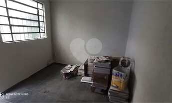 Imagem 6: Prédio comercial em Santana