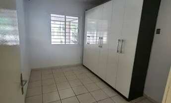 Imagem 3: Cas apara alugar no Condominio esmeralda ao lado da fabrica da coca R$2400,00