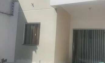 Imagem 2: Aluga-se casa grande com garagem para 2 carros em Feira de Santana,leia o anúncio