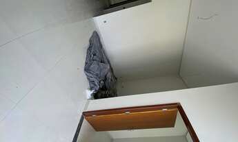 Imagem 5: Casa com fachada moderna,3/4 sendo 1 suíte master com closet, pé-direito de 4M, no Loteame