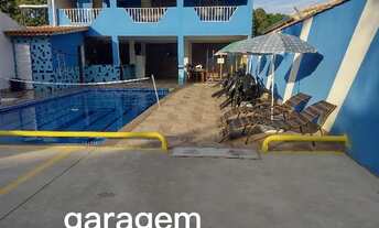 Imagem: Vendo Espaço completo com piscina (leia