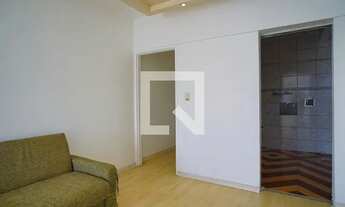 Imagem 3: Apartamento para Aluguel - Centro Histórico, 2 Quartos, 74 m2