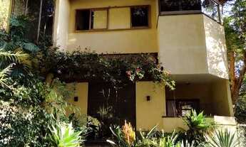 Imagem 2: Oportunidade Exclusiva Para Moradia ou Investimento Nogueira-Belíssima Casa de 3 quartos c