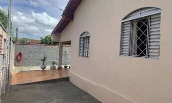 Imagem 2: Casa em terreno de 450m2 em São Luís de Montes Belos