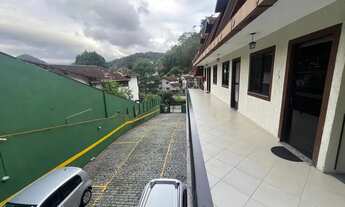 Imagem 3: Apartamento duplex, com 2 quartos e 2 banheiros próximo do Centro com vaga