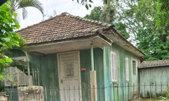 Imagem: Terreno 300m2 (10x30) com casa mista (madeira/alvenaria)