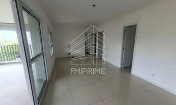 Imagem 2: APTO COM PISO LAMINADO E ARMÁRIOS