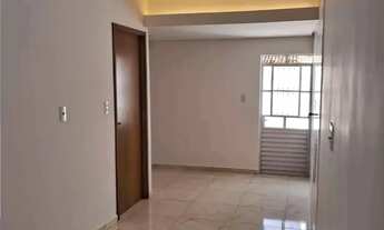 Imagem 2: CASA 2/4 COM SUÍTE NA VAQUEJADA