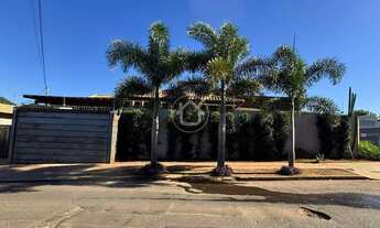 Imagem: CASA COM PISCINA E PLANEJADOS JARDIM PRESIDENTE