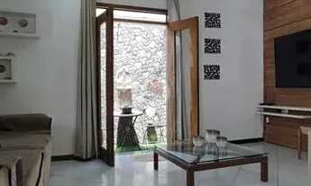 Imagem: Casa com 5 Quarto(s) e 2 banheiro(s) para