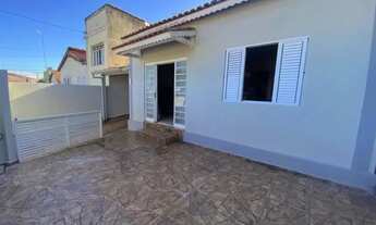 Imagem 2: Vendo ou troco Casa excelente localização