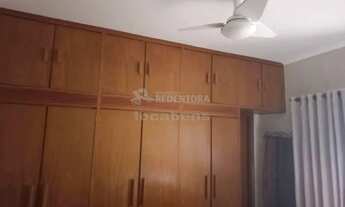 Imagem 7: Casa Padrão localizado no Bairro arque das Flores/Jardim Urupês com área gourmet e escrito