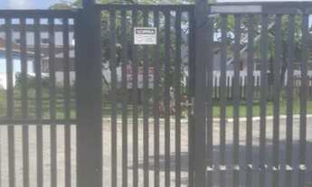 Imagem 2: Casa com piscina em condomínio seguro