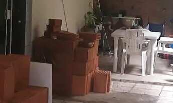 Imagem 6: 2 casas Casa com 5 dormitórios