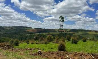 Imagem 6: Lote com doc regular e área verde em Ibiúna