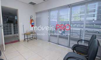 Imagem 7: Prédio de 6 andares próximo ao metrô Saúde