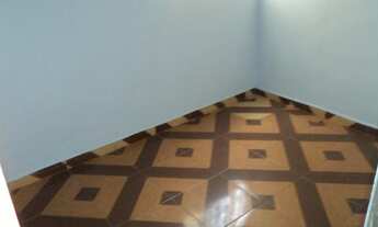 Imagem 3: Lote c/ 360 m², c/ 2 casas. Sendo 1 cs com 3 qtos e a outra com 2 qtos. Total 4 vagas