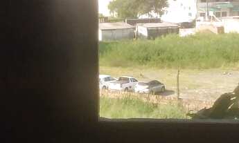 Imagem 3: Alugo kitnet em frente a Prefeitura Simões Filho (centro