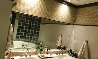 Imagem 7: Sobrado para venda tem 370 metros quadrados com 4 quartos